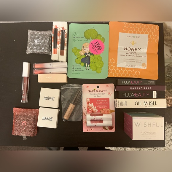 FABFITFUN Ulta mystery reseller box haul lot bundle subscription makeup 10pc nwt - Picture 5 of 16